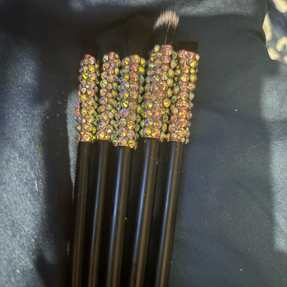 Set of name brand bedazzled real Swarovski crystal eye makeup brushes new